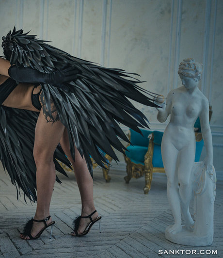 Sanktor naked star images