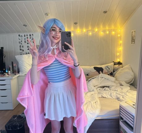 Nananightray model art gallery