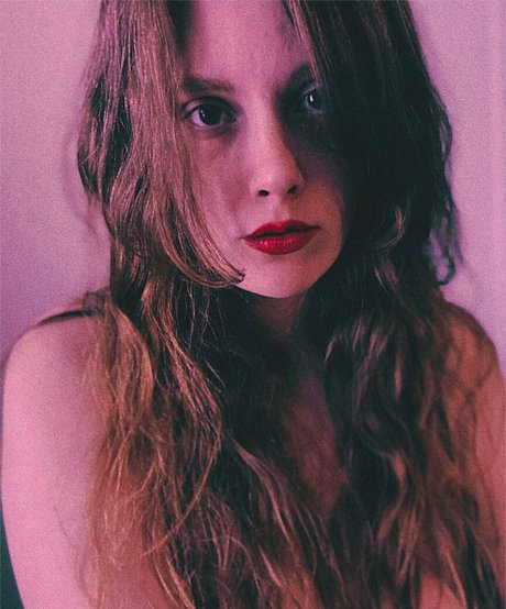 Ivie Walker star sex photos