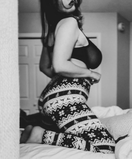 Ivie Walker pornographic model picture