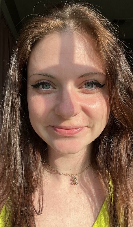 MudslinginTrainwreckVIP model porn pictures