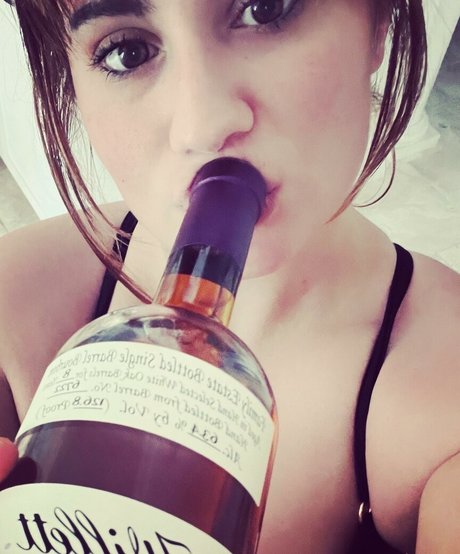 LillyBehave model sex picture