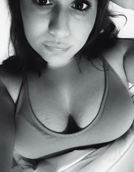 LillyBehave model beautiful photo