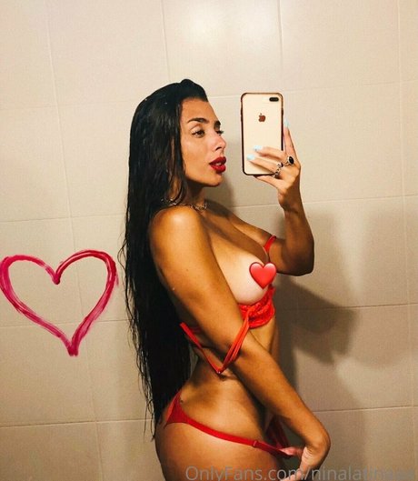 ninalatinaaa pornstar art img
