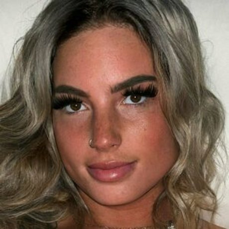 Abigail Hailey beautiful model gallery