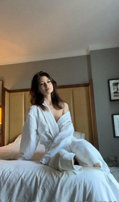 Nicole Kinsley actress galleries