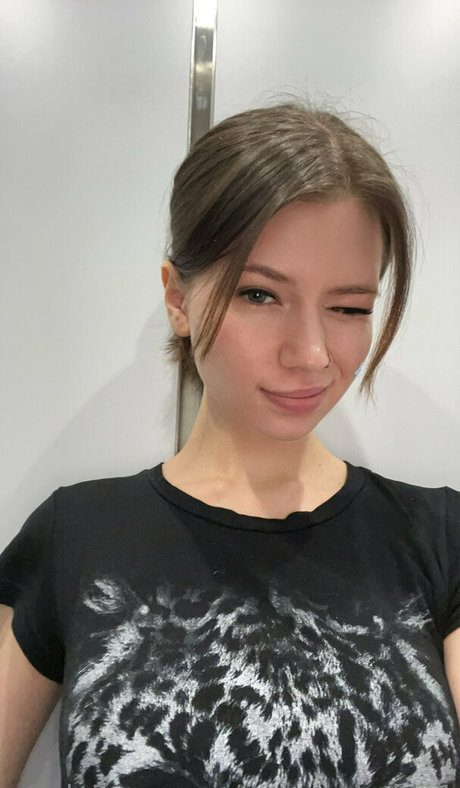 Nicole Kinsley pornstar beautiful pictures