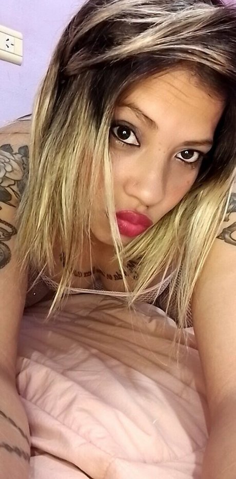 crysttaal 30 art model pics