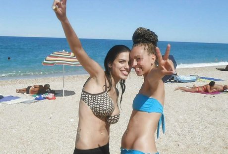 Valentina Matteucci model art gallery