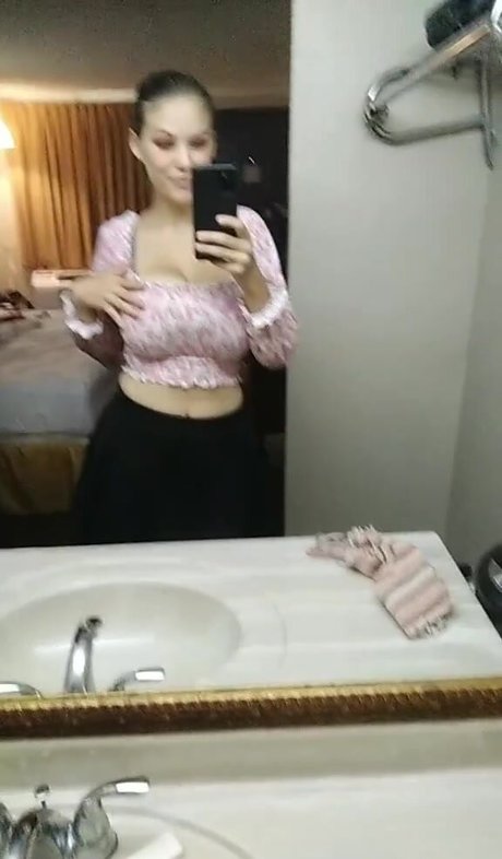 Snowbunny2299 nude pornstar images