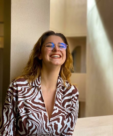 Nina Joy star pretty photo