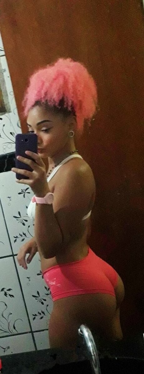 tthays 7 model hot pics