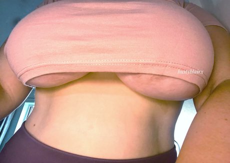 Blair W model naked photo