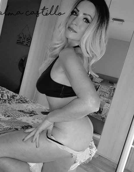 Alma Castillo star best pic