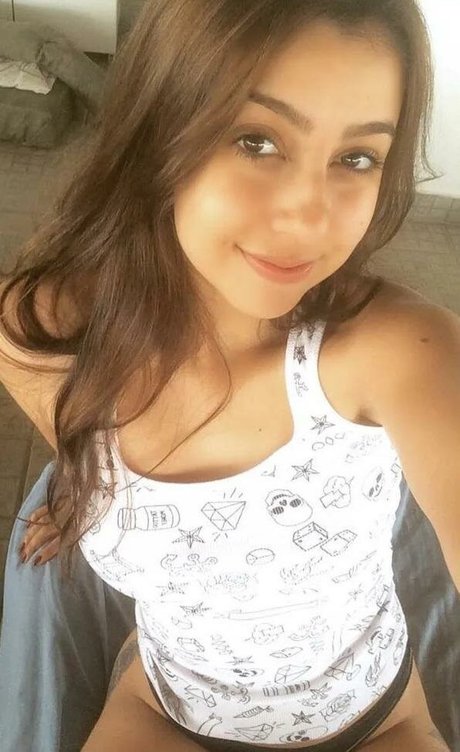 Sumy naked model image