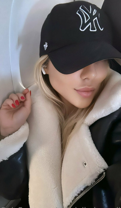 gabrielledrumolin naked actress picture