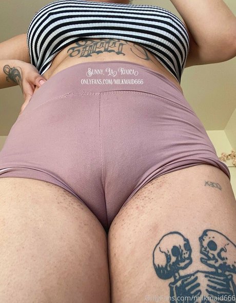 Milkmaid666 beautiful model archive