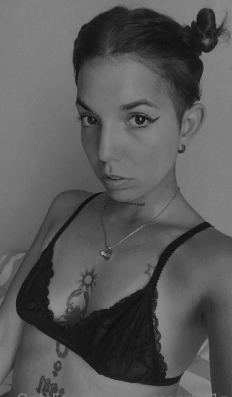 alessandra1z model art photo