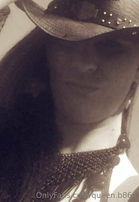 queen b864 porn model photos