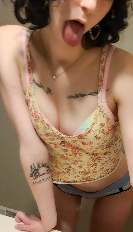 angeltwat pretty model photos