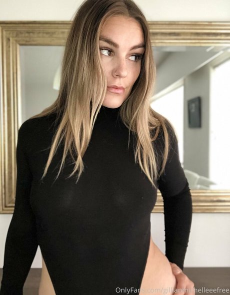 gillianmichelleeefree exclusive actress pic