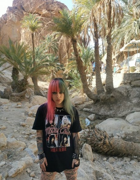 laylaemogoth exclusive model photo