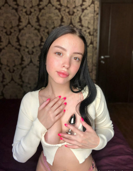 lilypinkglow hot actress gallery