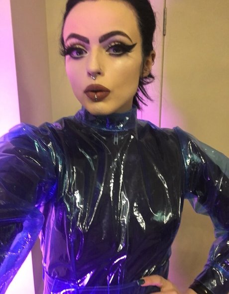 Empress Poison pornstar art photo