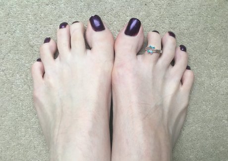 Empress Poison porn model photo