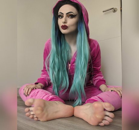 Empress Poison top star pics