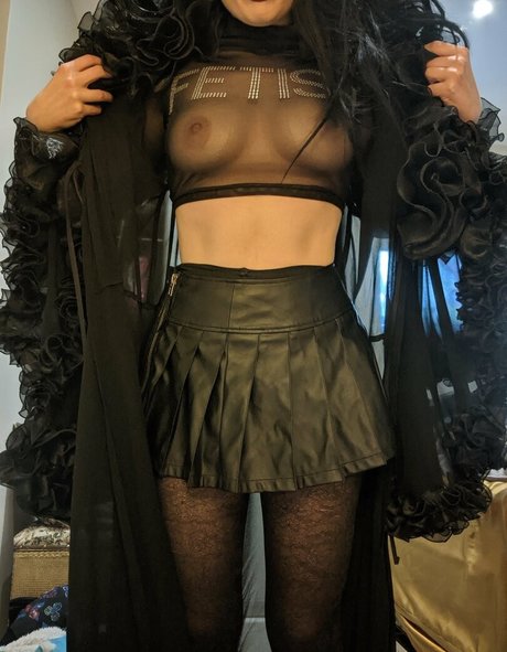 Empress Poison star picture