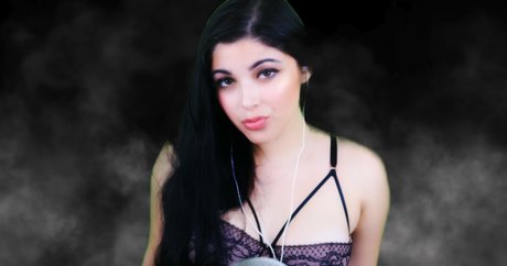 vampaliciousss beautiful actress pic