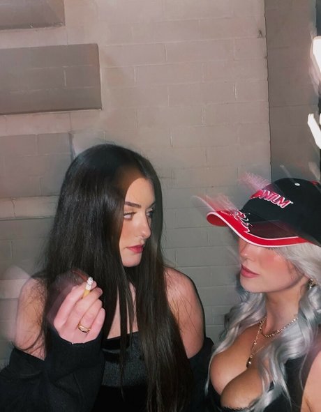 Nikita Dortch top model img