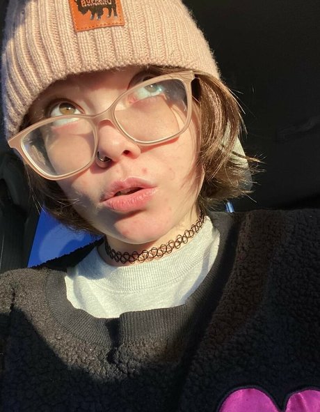 Lilac Lullaby pornstar top image