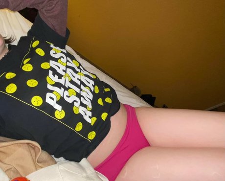 Lilac Lullaby sex star pictures