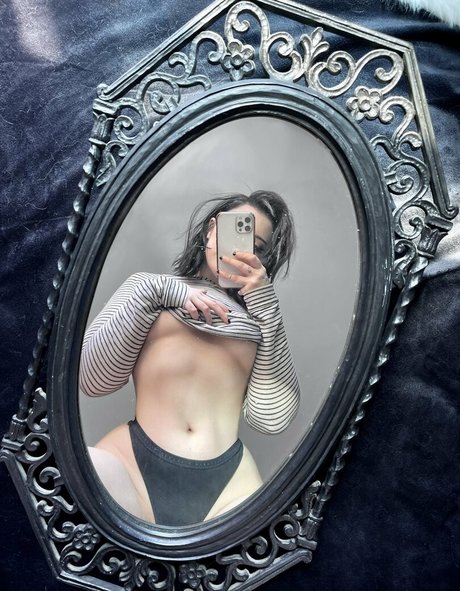 Macaroninoise erotic pornstar pics