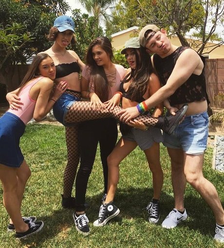 SophieSommers nice pornstar photo