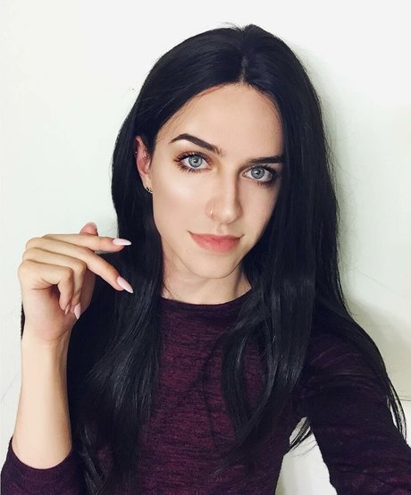 SophieSommers xxx pornstar picture