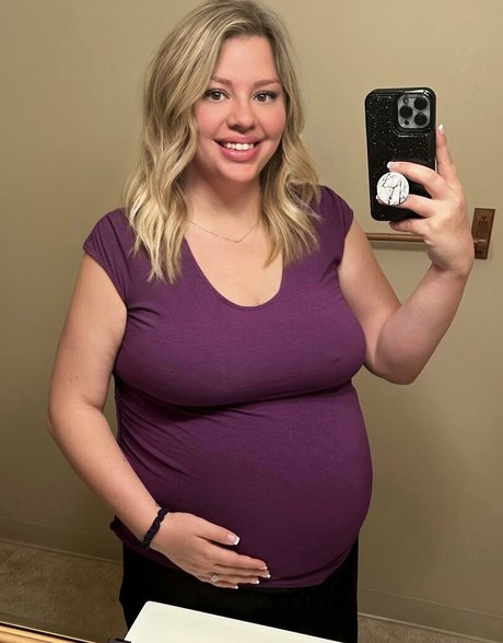 FefeCoco model beautiful galleries