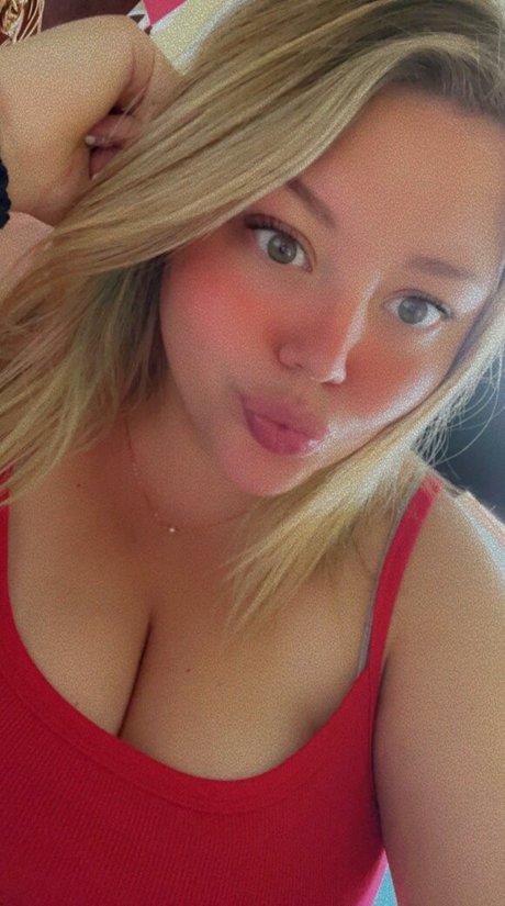 FefeCoco nudes actress photo