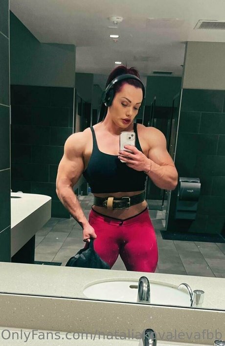 nataliakovalevafbb top model pictures