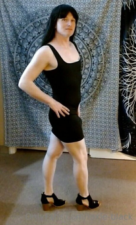 roxie black nude pornstar gallery