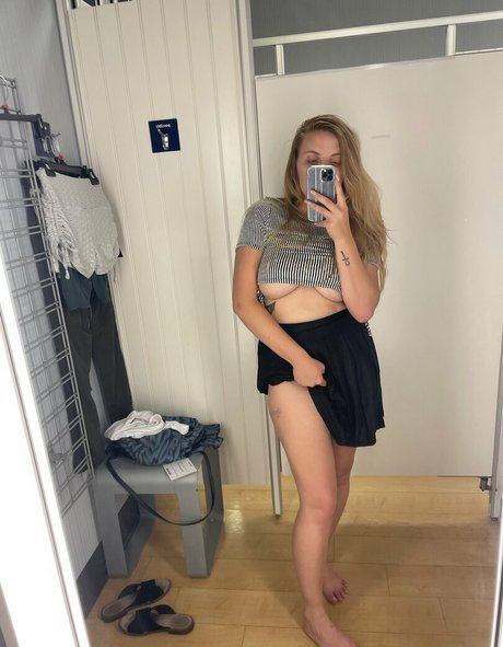 leeloo luv pornstar erotic img