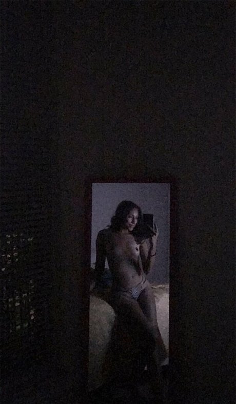 mystiquemari star nudes image