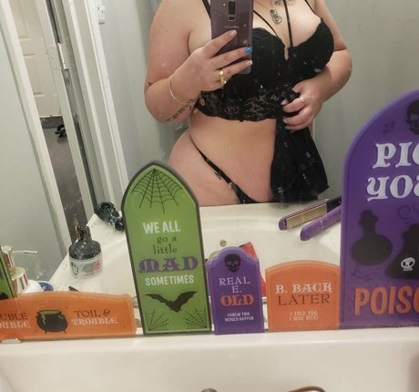 mommithiccc pornstar erotic images