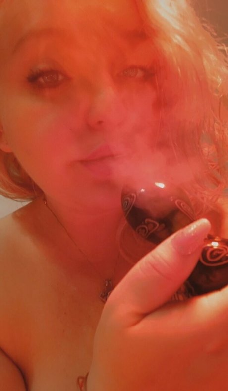 mommithiccc exclusive pornstar pic