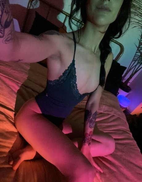 whoreticulture xxx model pictures