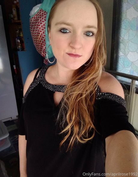 aprilrose1992 model erotic pictures