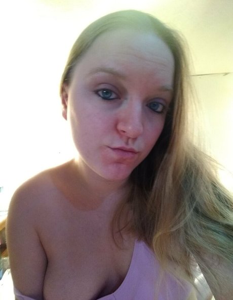 aprilrose1992 pornstar exclusive photos