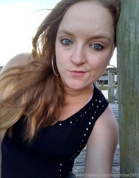 aprilrose1992 model exclusive photos